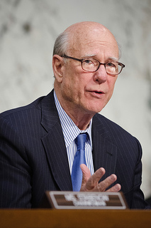 Pat Roberts Senator Kansas Tea Party Moderate Senate